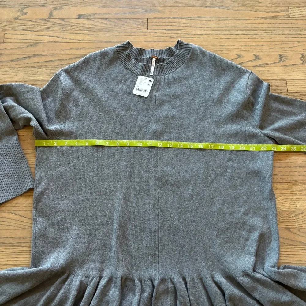 Free People Womens Grey Peplum Knit Tunic‎ Sweater Dress Size M NEW